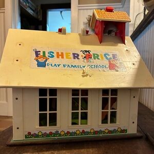 Vintage Fisher Price Schoolhouse 1970's with little people & accessories